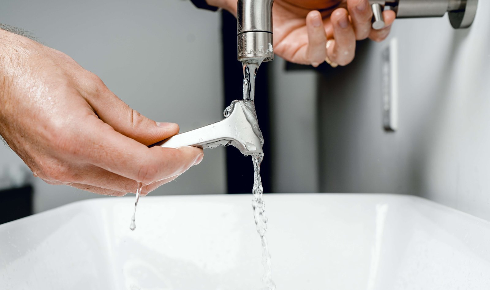 The Art of Smooth: Gillette’s Business Brilliance Unveiled