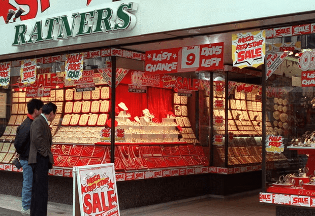 Ratners Store Image from outside